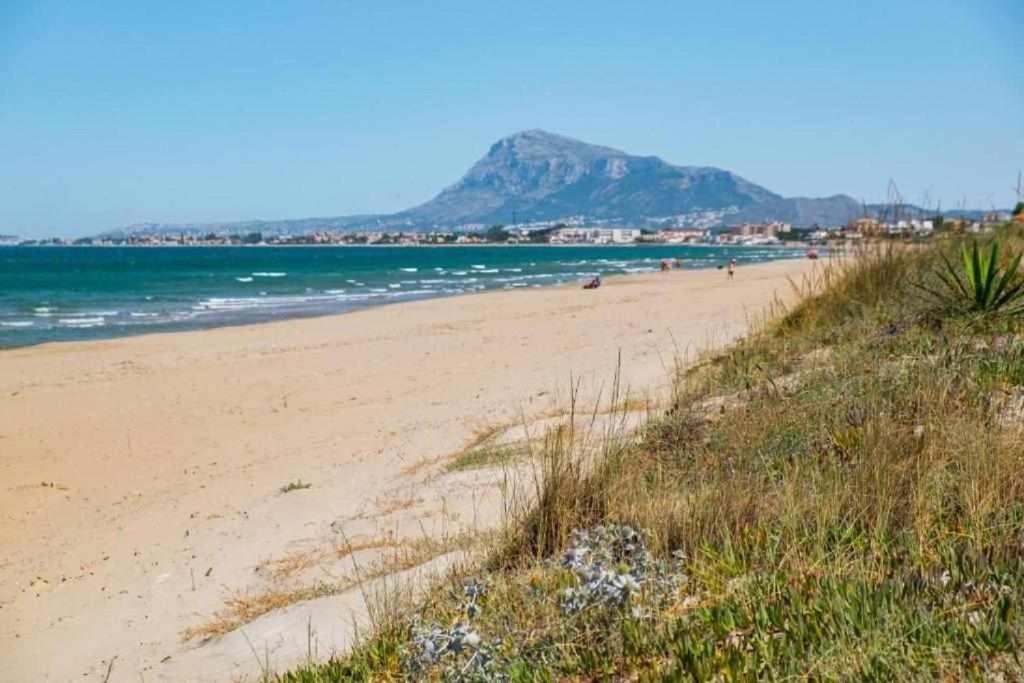 Apartamentos El Sol A 20 Metros Del Mar Denia Kültér fotó